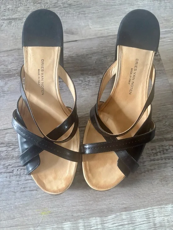 Dries Van Noten Black Leather Strappy Sandals, VERY comfortable! Easy walking! - Picture 2 of 12